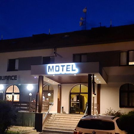 Motel Tosanovice Dolni Tosanovice Exteriör bild