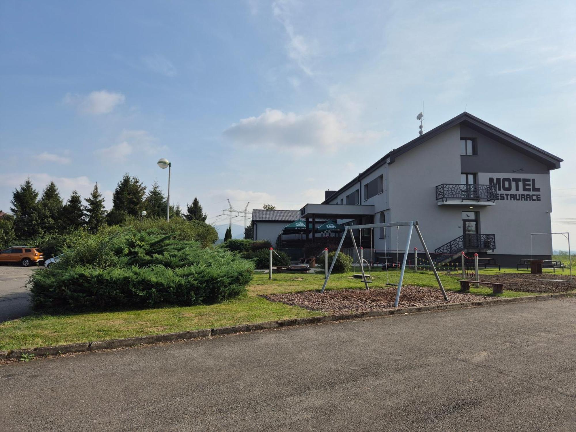 Motel Tosanovice Dolni Tosanovice Exteriör bild